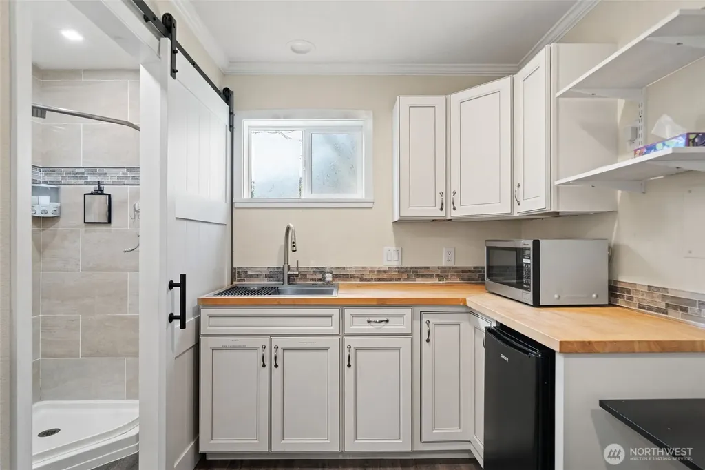 520 Grandview Drive Sequim WA 98382