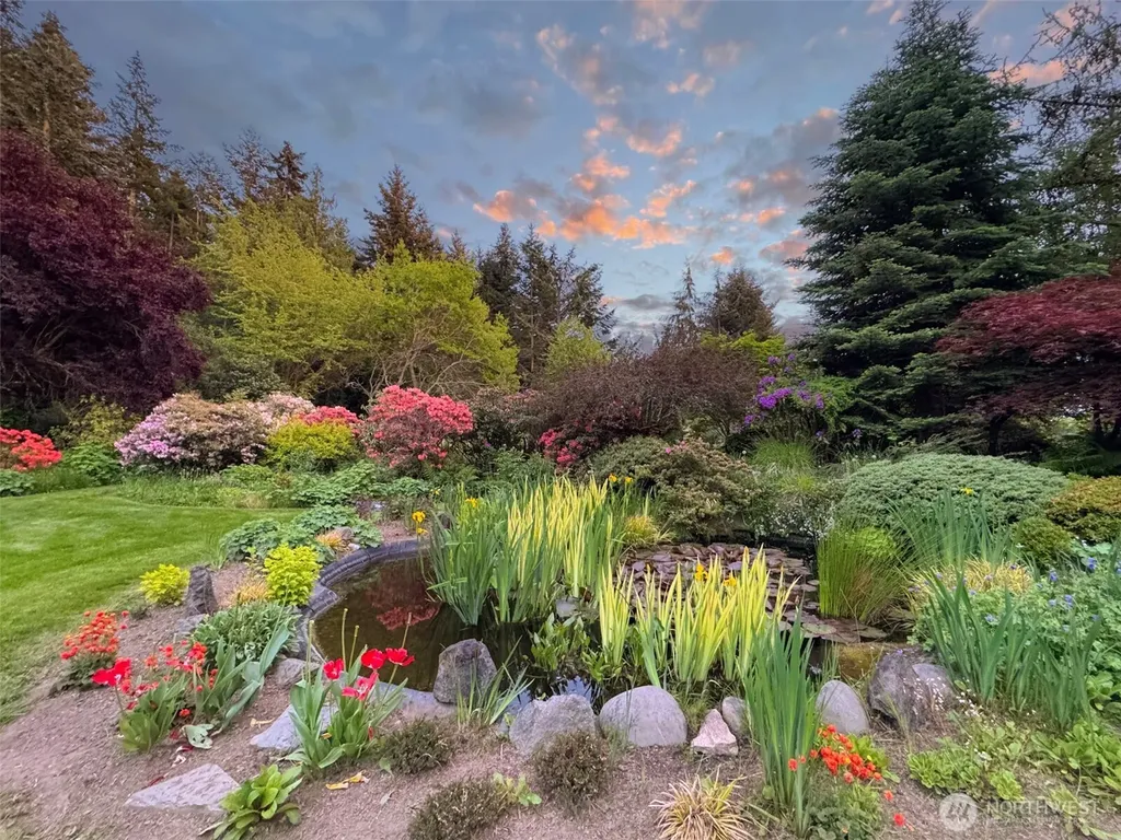 520 Grandview Drive Sequim WA 98382