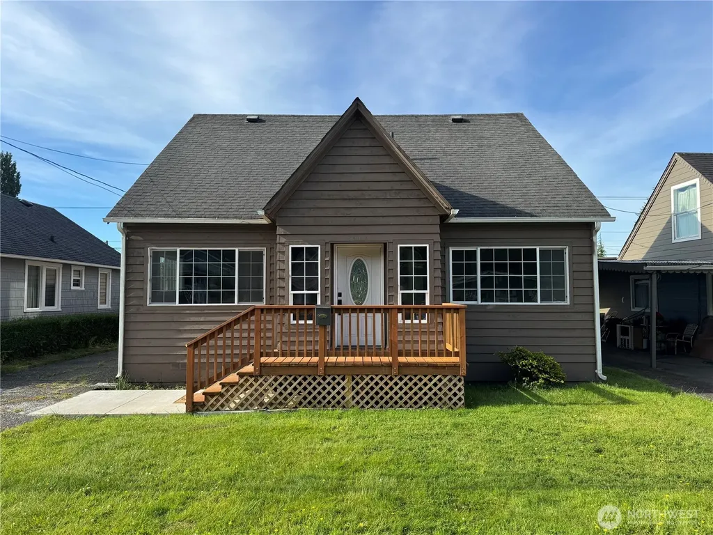 2409 Cherry Street Aberdeen WA 98520