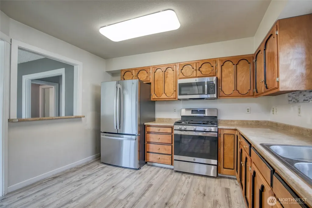 2409 Cherry Street Aberdeen WA 98520