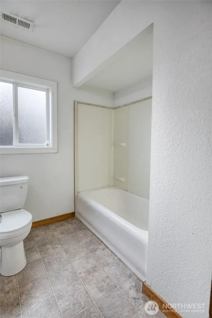 2409 Cherry Street Aberdeen WA 98520