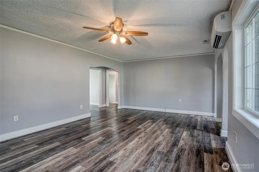 2409 Cherry Street Aberdeen WA 98520