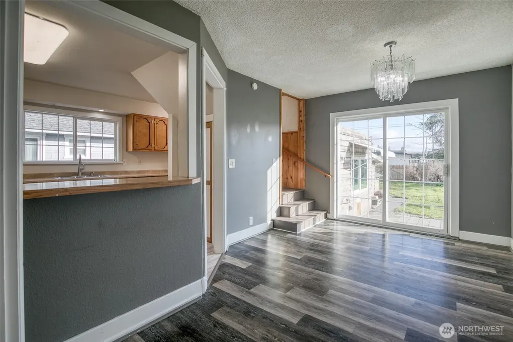 2409 Cherry Street Aberdeen WA 98520