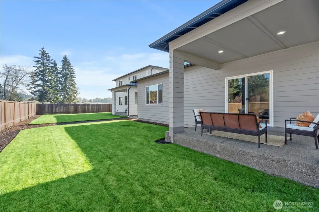 13871 16th Avenue E Tacoma WA 98445