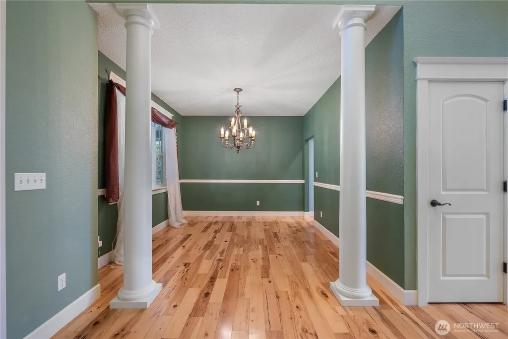 547 Lone Oak Road Longview WA 98632