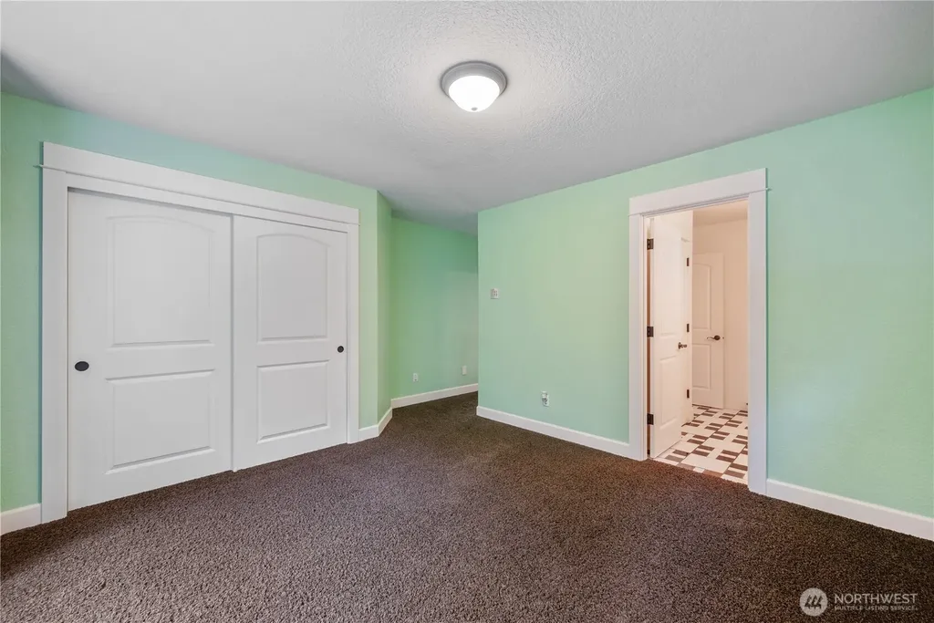 547 Lone Oak Road Longview WA 98632