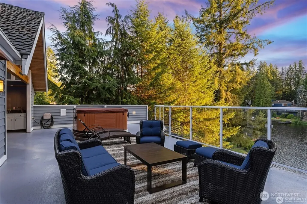 11009 317th Avenue NE Carnation WA 98014