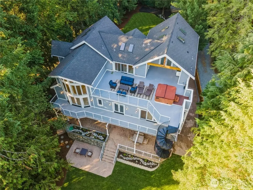 11009 317th Avenue NE Carnation WA 98014