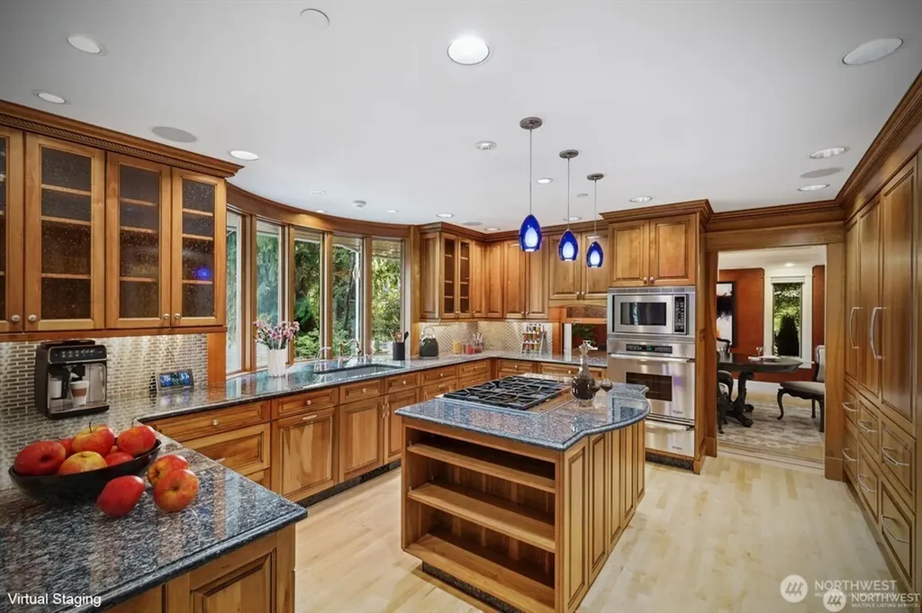 11009 317th Avenue NE Carnation WA 98014