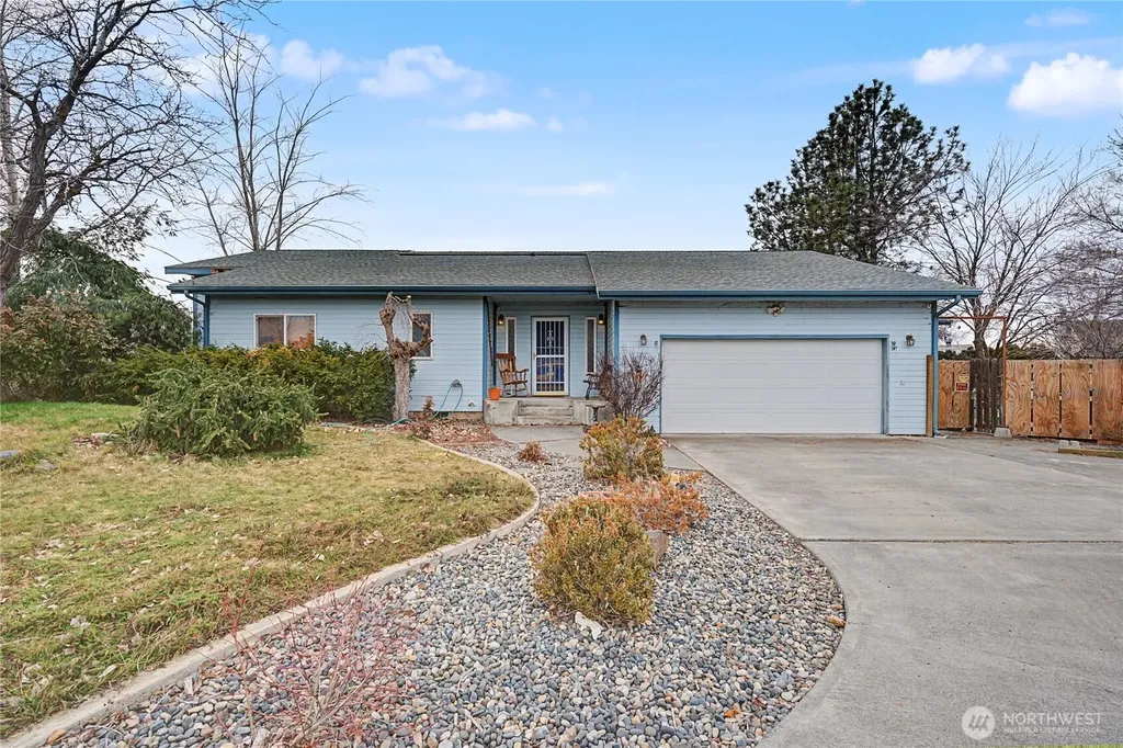 2238 S Crestmont Drive Moses Lake WA 98837