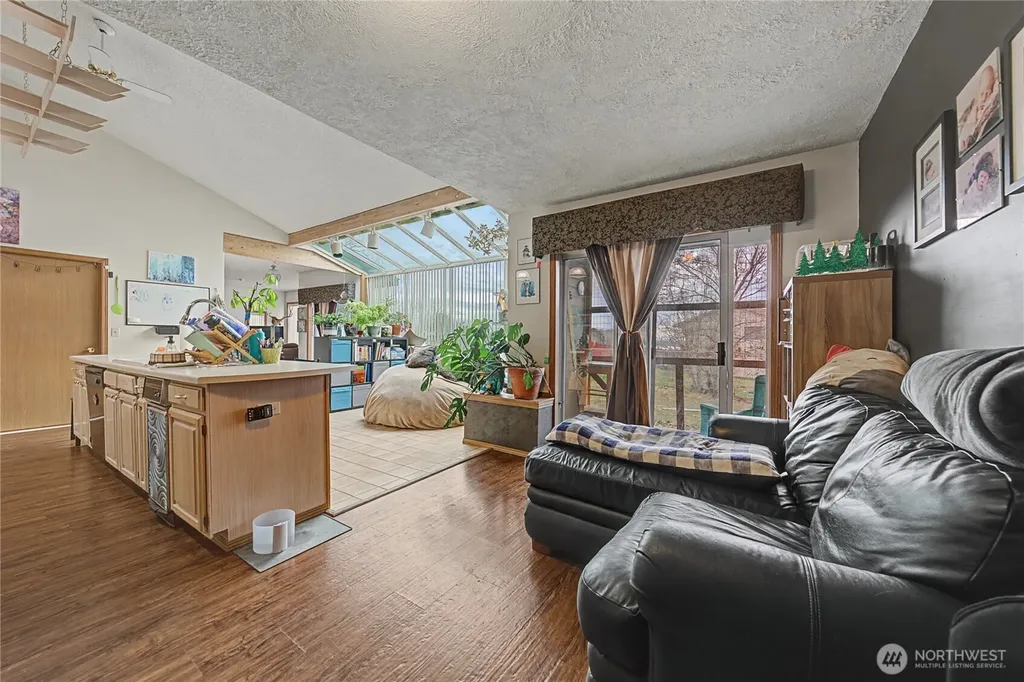 2238 S Crestmont Drive Moses Lake WA 98837