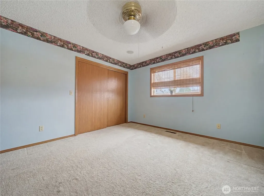 2238 S Crestmont Drive Moses Lake WA 98837