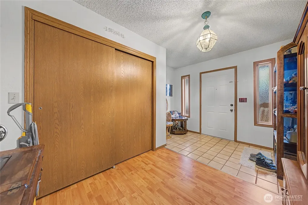 2238 S Crestmont Drive Moses Lake WA 98837
