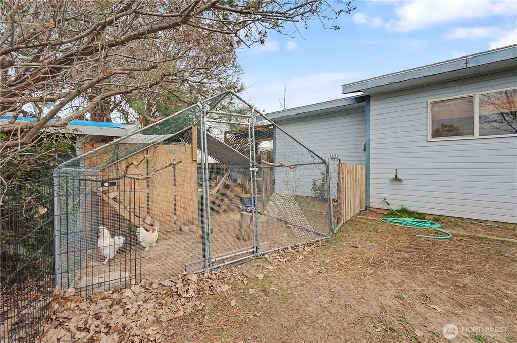 2238 S Crestmont Drive Moses Lake WA 98837