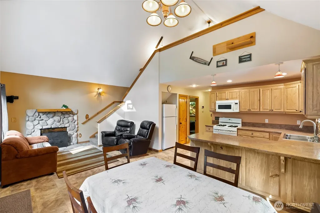 214 Paradise Drive Ashford WA 98304