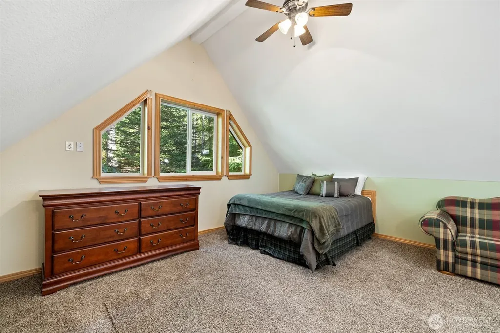 214 Paradise Drive Ashford WA 98304