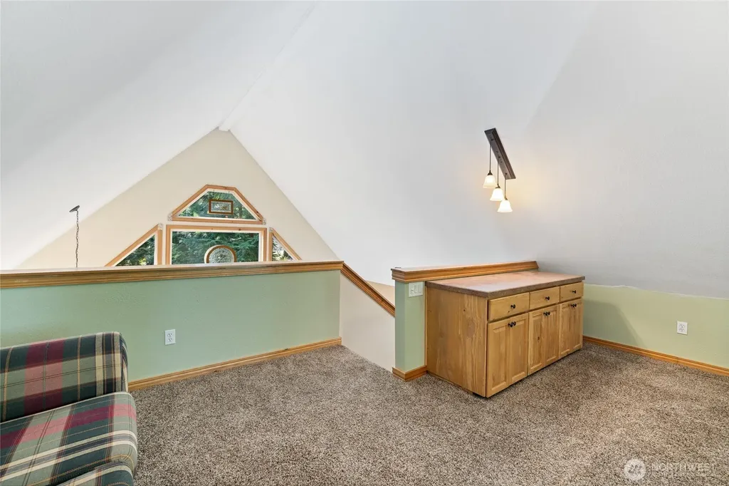 214 Paradise Drive Ashford WA 98304