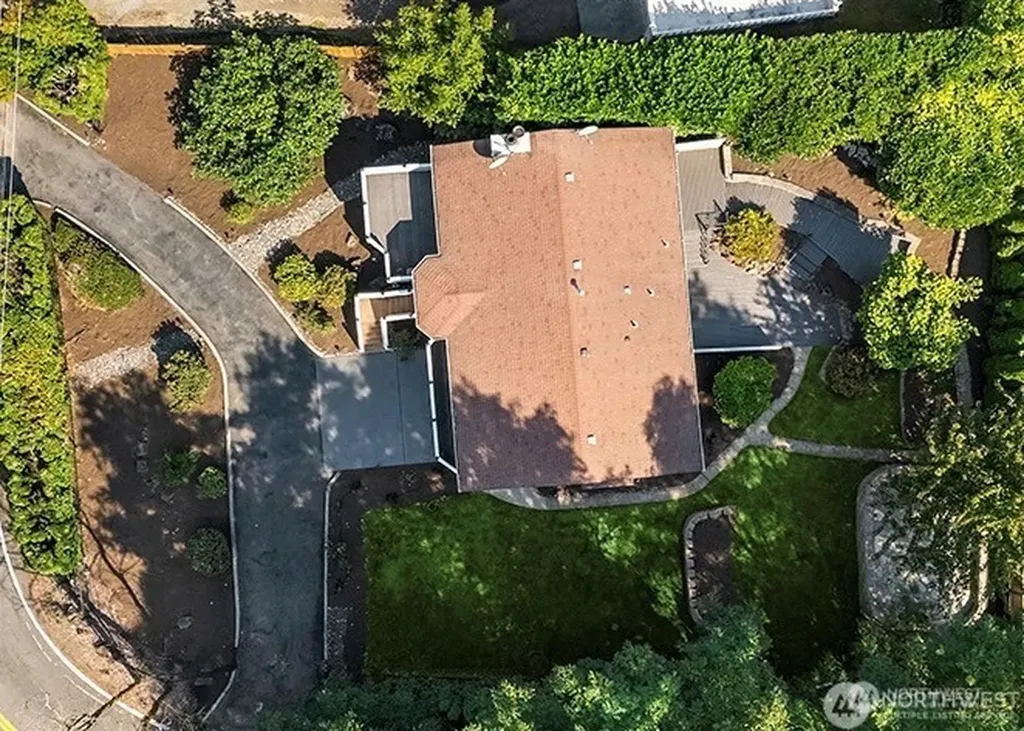 11004 100th Avenue NE Kirkland WA 98033
