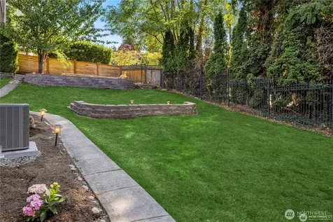 11004 100th Avenue NE Kirkland WA 98033