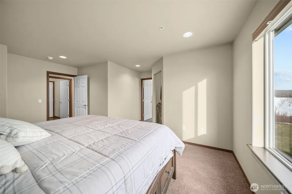 2312 Canyon Hills Drive East Wenatchee WA 98802