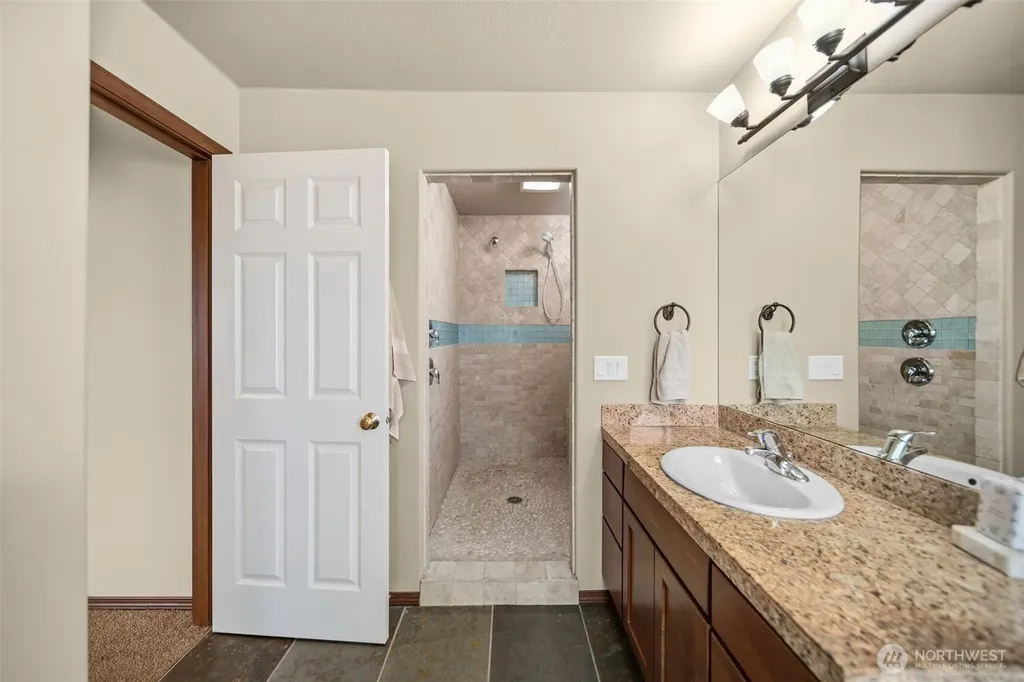 2312 Canyon Hills Drive East Wenatchee WA 98802