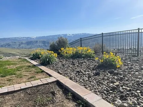 2312 Canyon Hills Drive East Wenatchee WA 98802