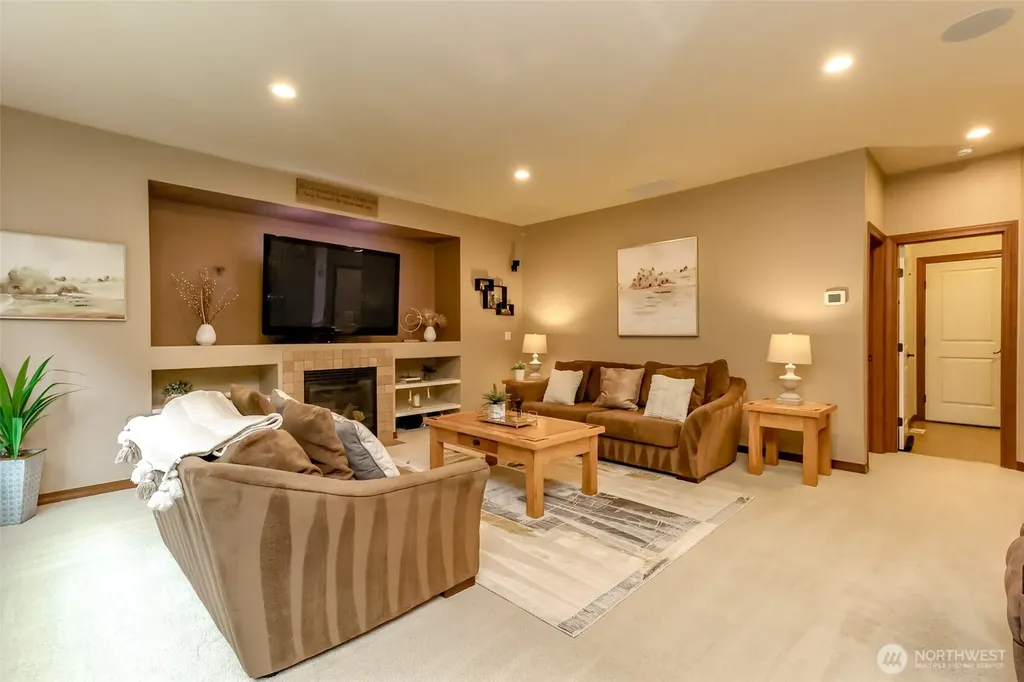 21305 62nd Street Ct E Lake Tapps WA 98391