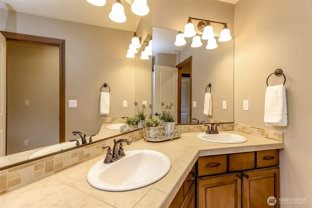 21305 62nd Street Ct E Lake Tapps WA 98391