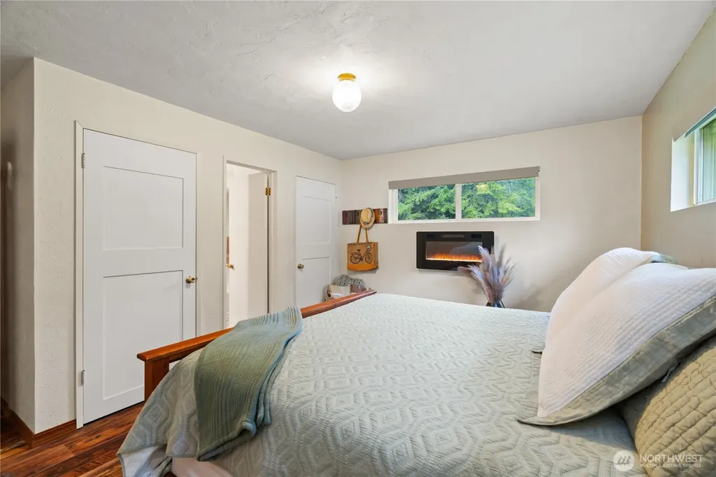 245 Joe Rocky Road Raymond WA 98577
