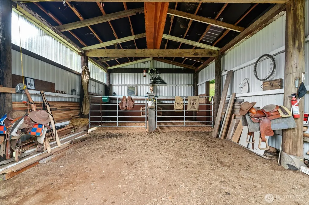 245 Joe Rocky Road Raymond WA 98577