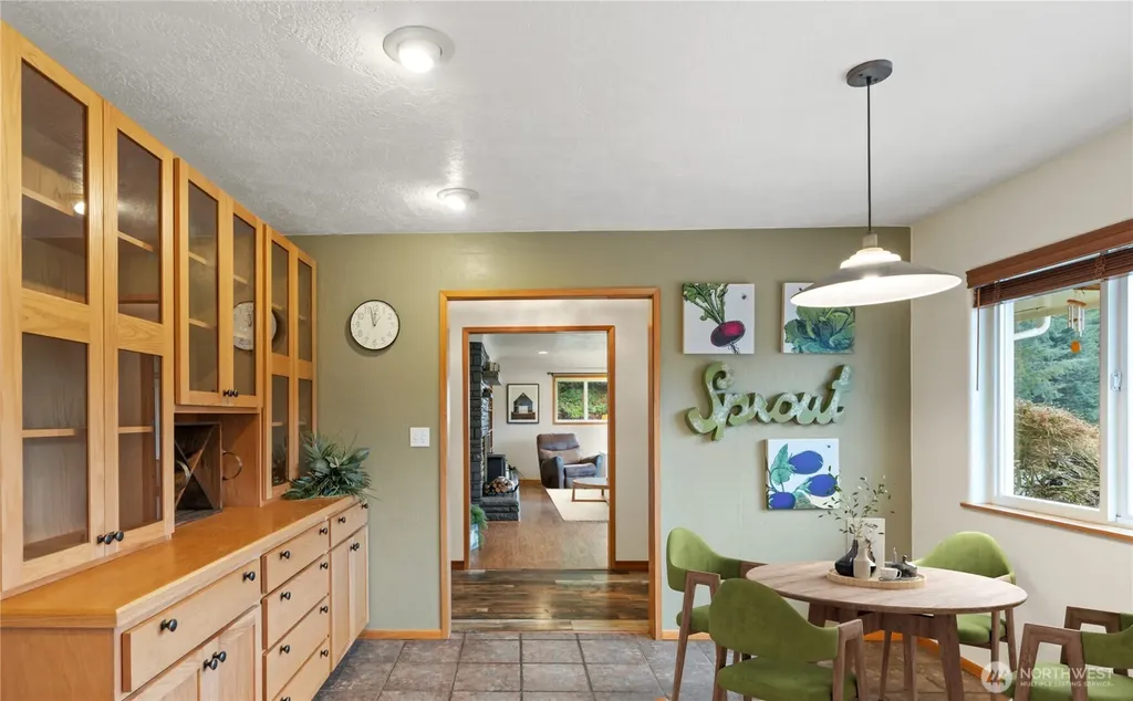 245 Joe Rocky Road Raymond WA 98577