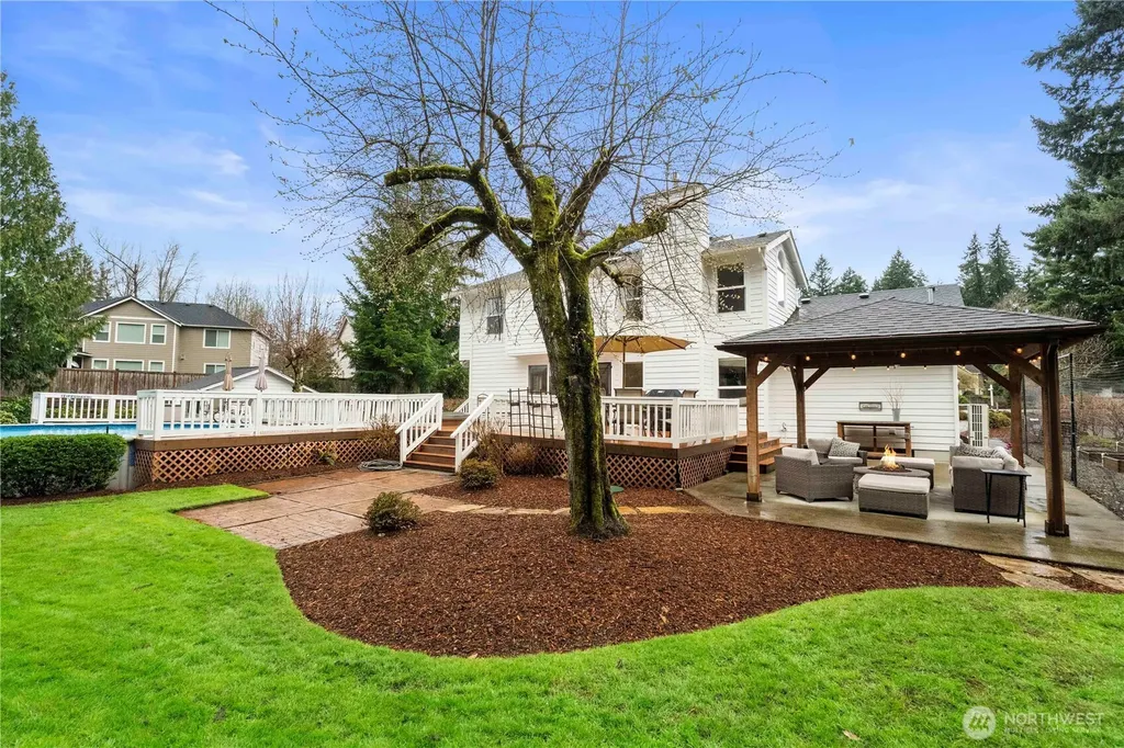 15511 133rd Avenue E Puyallup WA 98374