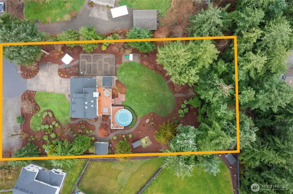 15511 133rd Avenue E Puyallup WA 98374