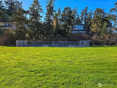 2271 Mariner Beach Drive Oak Harbor WA 98277