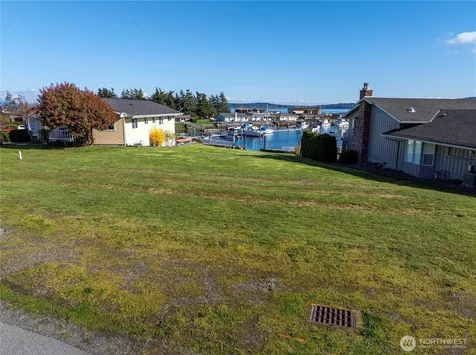 2271 Mariner Beach Drive Oak Harbor WA 98277