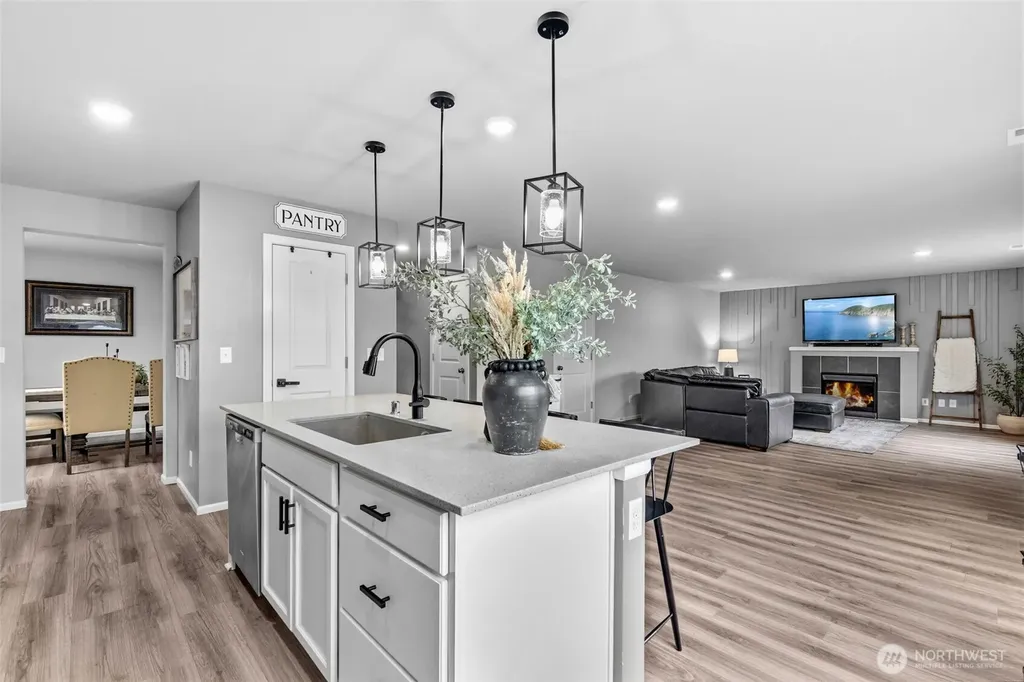 9274 Candytuft Drive SE Tumwater WA 98501