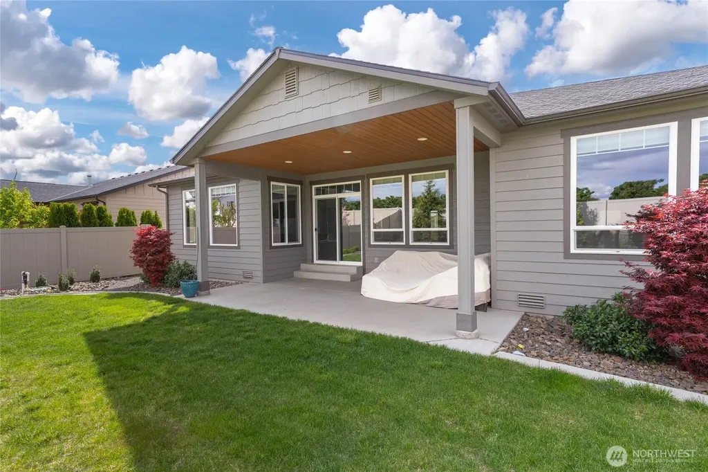 755 S Perry Avenue East Wenatchee WA 98802