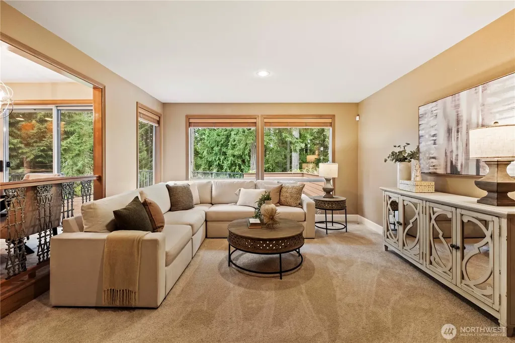 24229 NE 7th Place Sammamish WA 98074