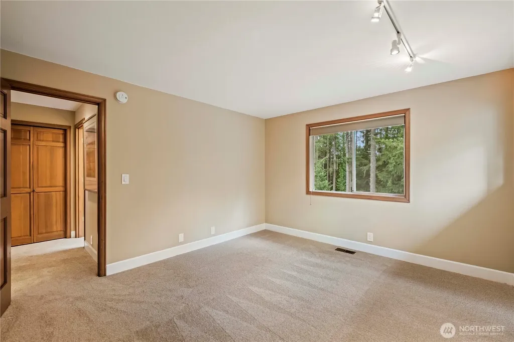 24229 NE 7th Place Sammamish WA 98074
