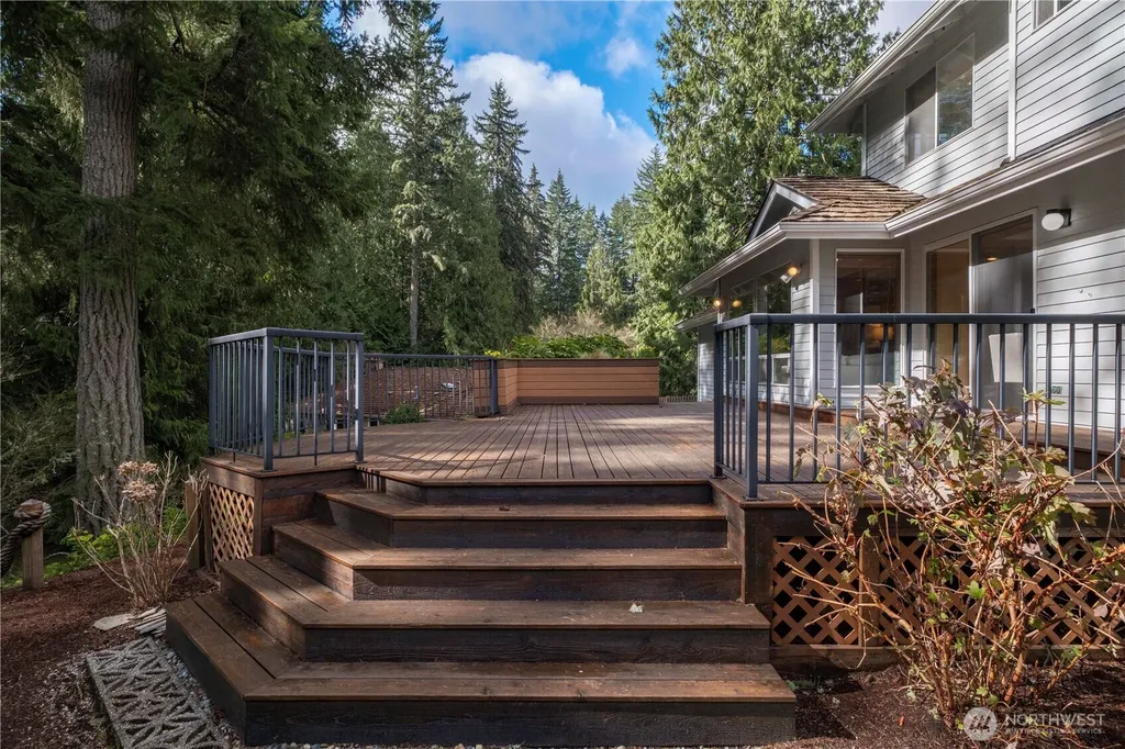 24229 NE 7th Place Sammamish WA 98074