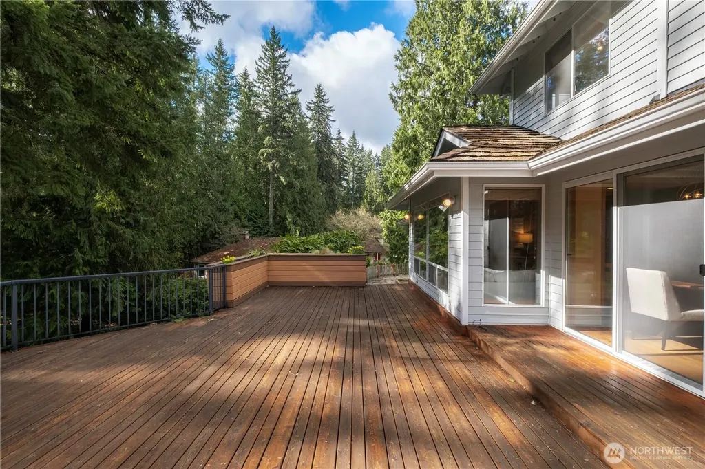 24229 NE 7th Place Sammamish WA 98074