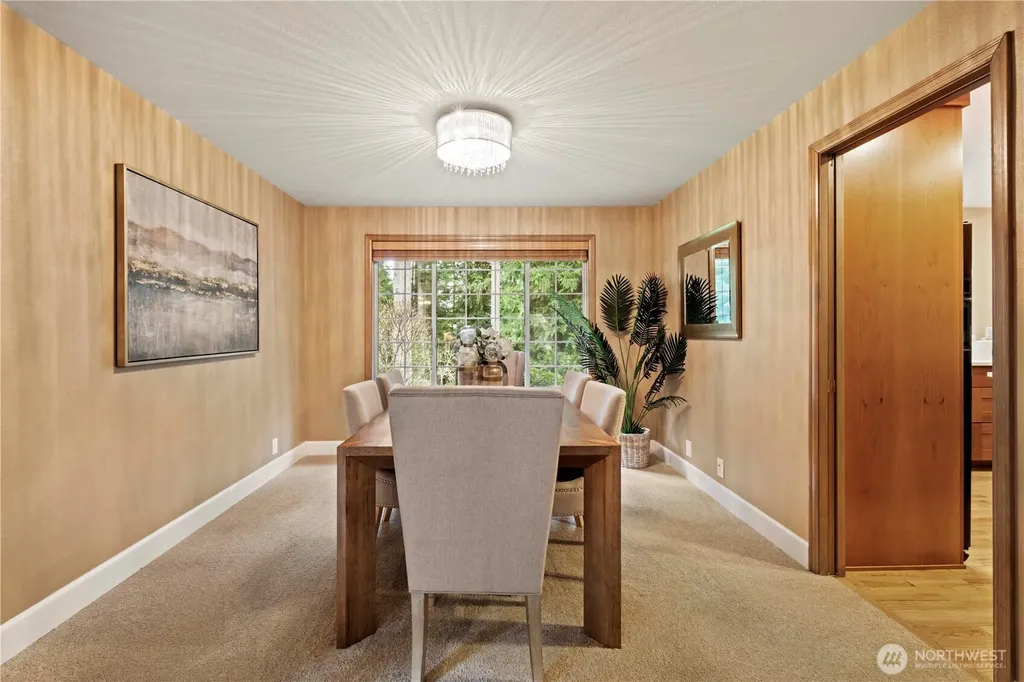 24229 NE 7th Place Sammamish WA 98074