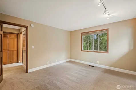 24229 NE 7th Place Sammamish WA 98074