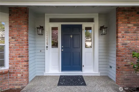 24229 NE 7th Place Sammamish WA 98074