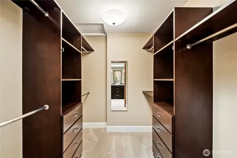 24229 NE 7th Place Sammamish WA 98074