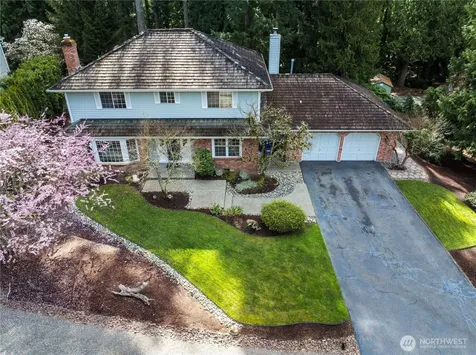 24229 NE 7th Place Sammamish WA 98074
