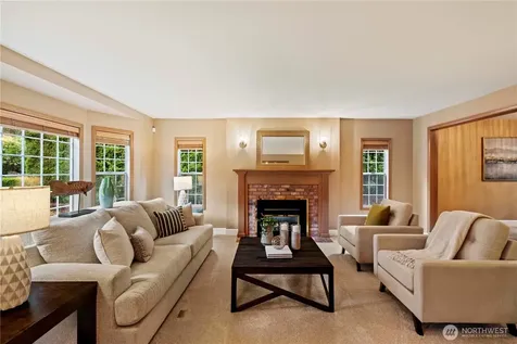 24229 NE 7th Place Sammamish WA 98074
