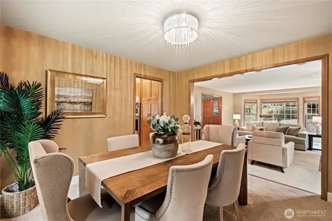 24229 NE 7th Place Sammamish WA 98074