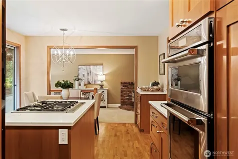 24229 NE 7th Place Sammamish WA 98074