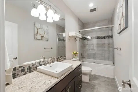 518 64th Avenue Ct East Fife WA 98424